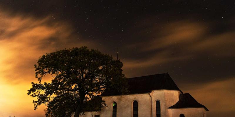 NBA21:数据驱动新闻、深度比赛分析与球迷社区新生态