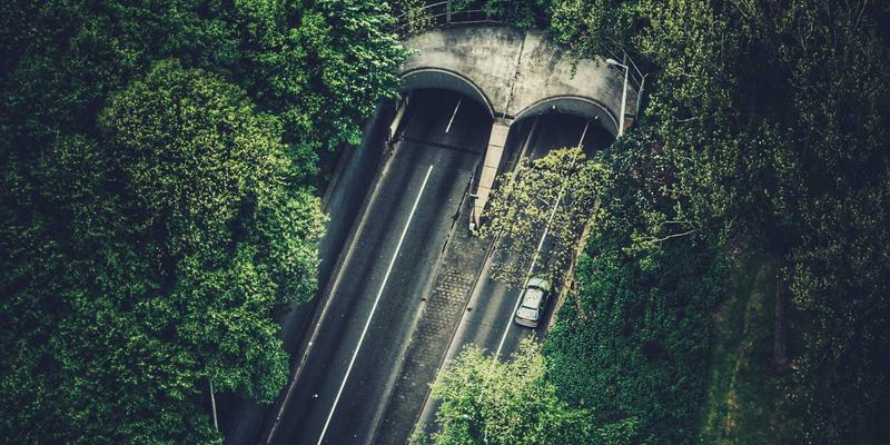 NBA80年代:巨星摇篮与篮球革命的黄金时代