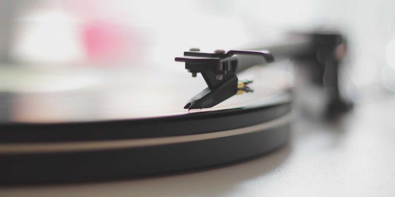 从实时比分到深度战术:NBA应用如何重塑你的篮球体验